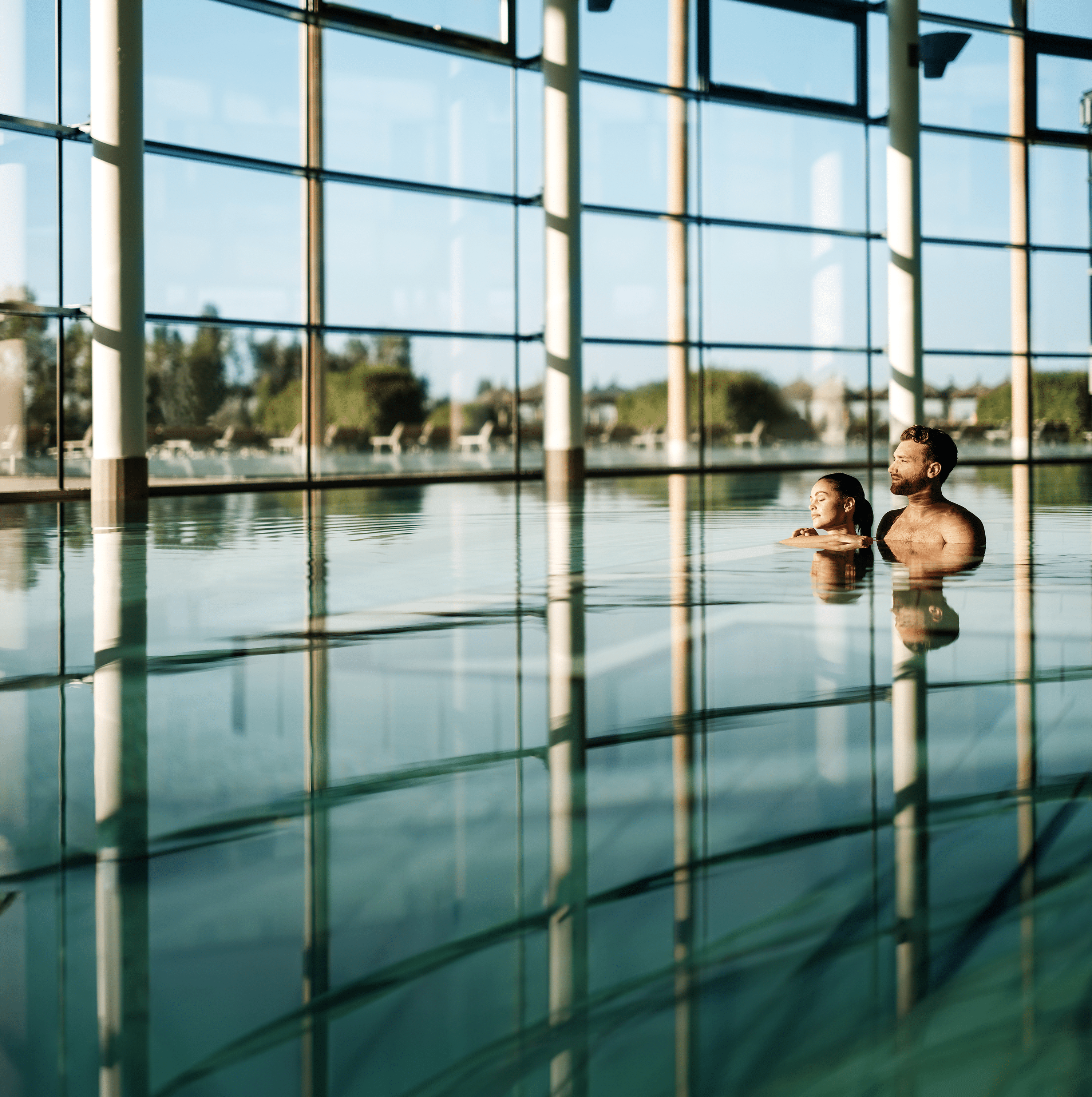 Thermal-Innenbecken (c) St. Martins Therme & Lodge_Dragan Dok