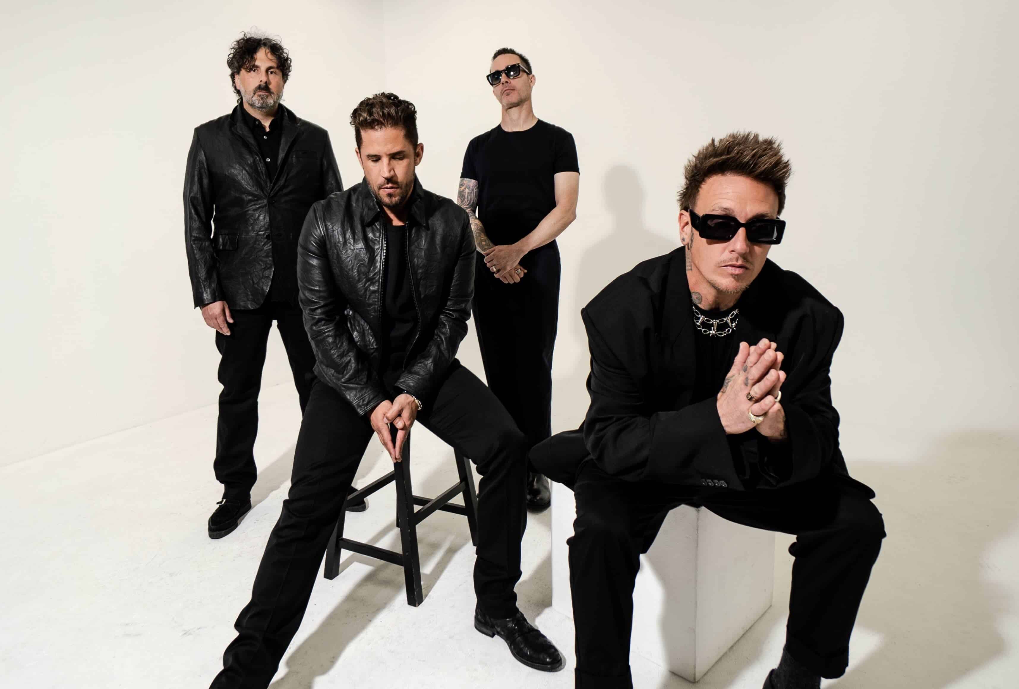 72178-18797-Papa-Roach.jpg
